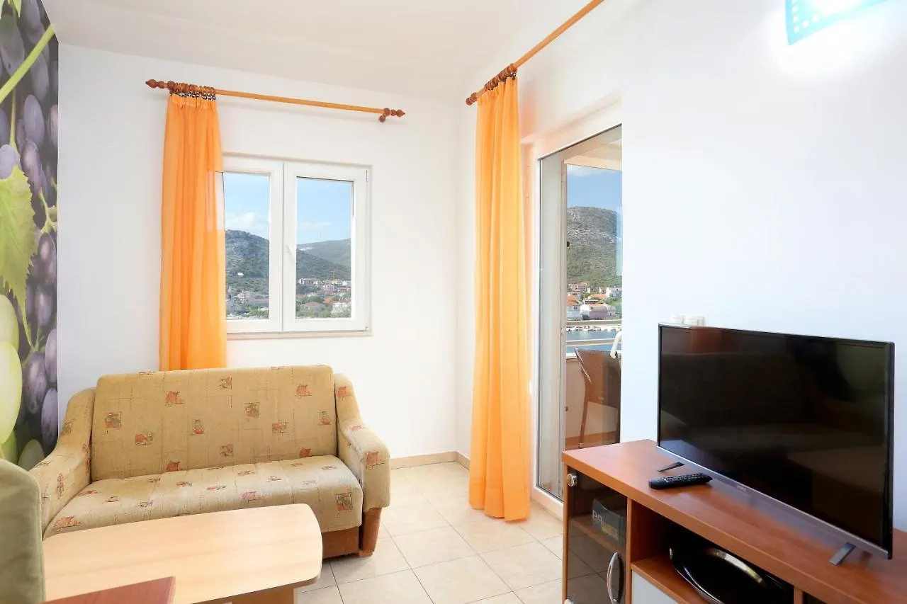 Apartments By The Sea Seget Vranjica, Trogir - 13771