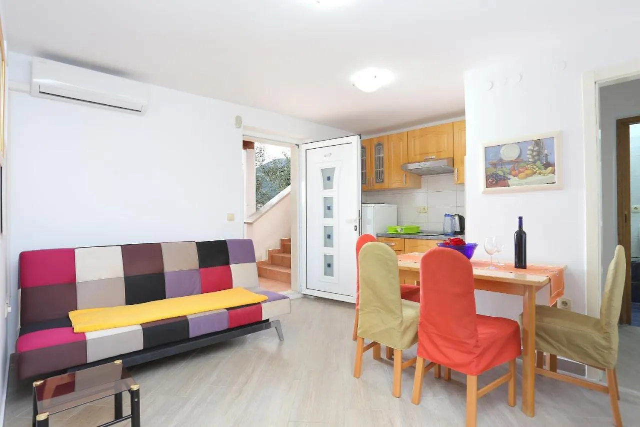 Apartments By The Sea Seget Vranjica, Trogir - 13771