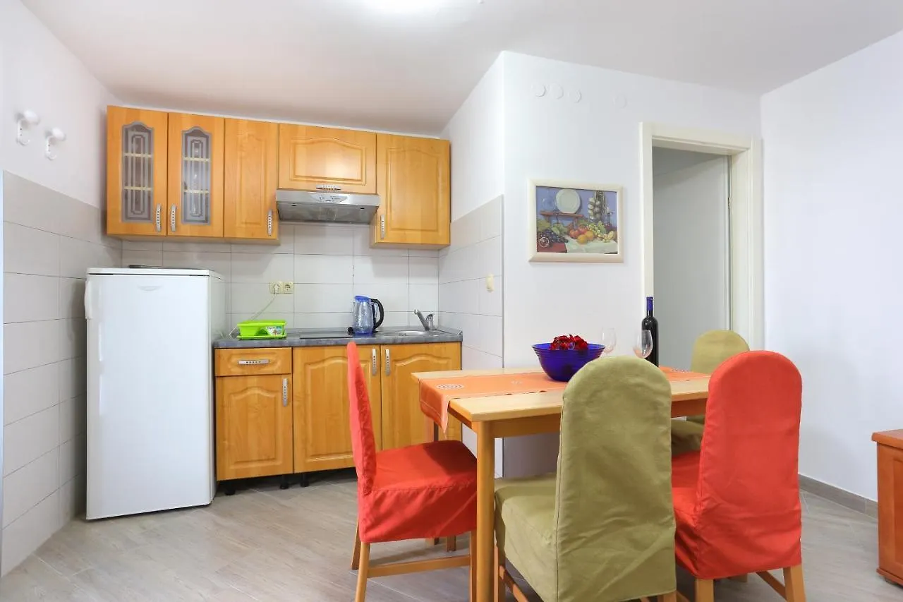 Apartments By The Sea Seget Vranjica, Trogir - 13771